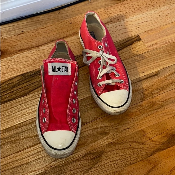 bright pink converse